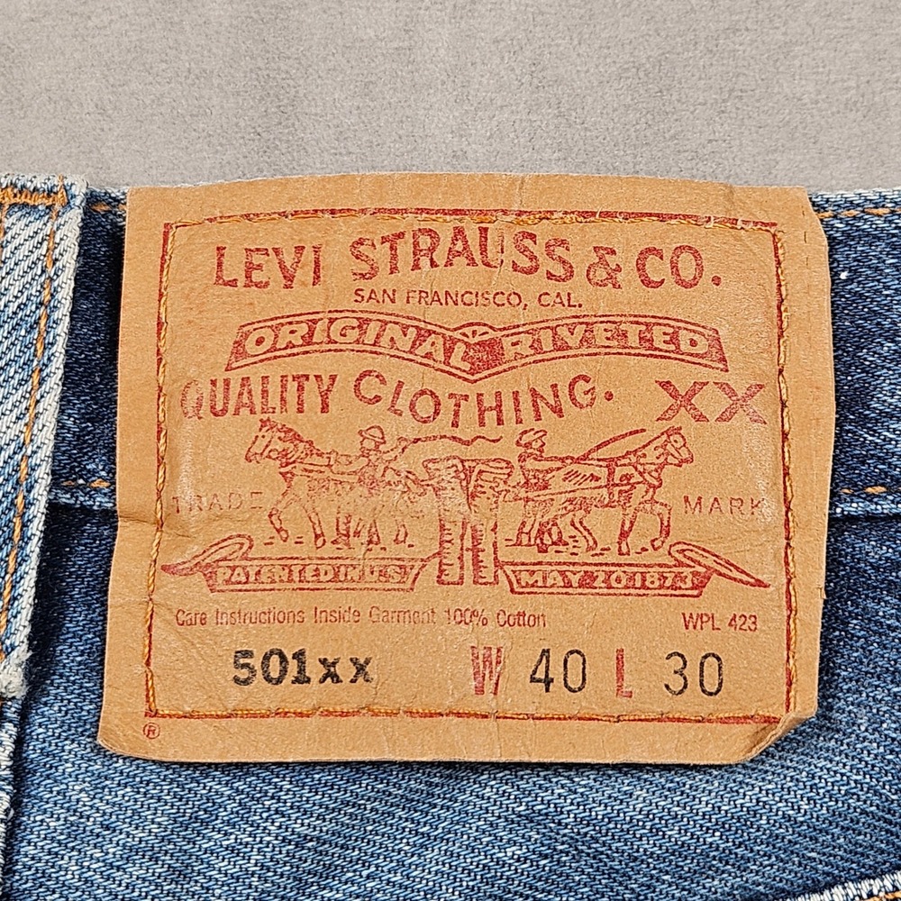 Levi's 501xx Jeans Men 40x30 Blue Medium Wash Straight Leg Button Fly Denim - Picture 4 of 11